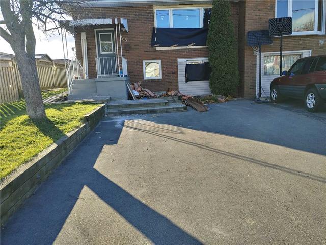 main - 708 Yeremi St, House semidetached with 3 bedrooms, 1 bathrooms and 2 parking in Pickering ON | Image 1