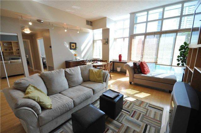 301 - 1901 Yonge St, Condo with 2 bedrooms, 2 bathrooms and null parking in Toronto ON | Image 5