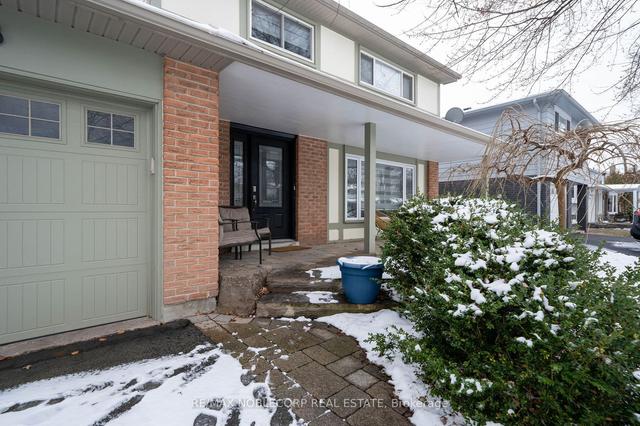 798 Frobisher Blvd, House detached with 4 bedrooms, 3 bathrooms and 5 parking in Milton ON | Image 35
