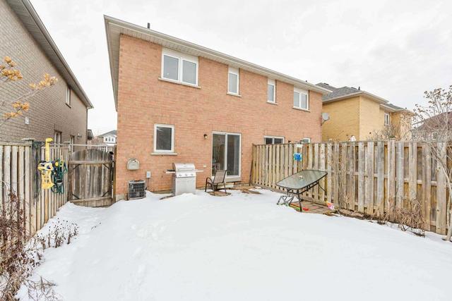 408 Oaktree Circ, House semidetached with 4 bedrooms, 3 bathrooms and 4 parking in Mississauga ON | Image 32