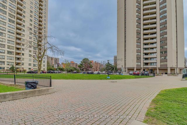 2707 - 380 Dixon Rd, Condo with 3 bedrooms, 2 bathrooms and 1 parking in Toronto ON | Image 22