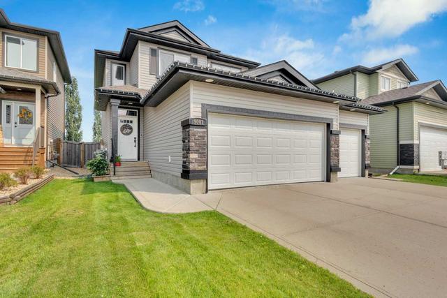 9001 88 Street, House detached with 3 bedrooms, 3 bathrooms and 6 parking in Grande Prairie AB | Image 1