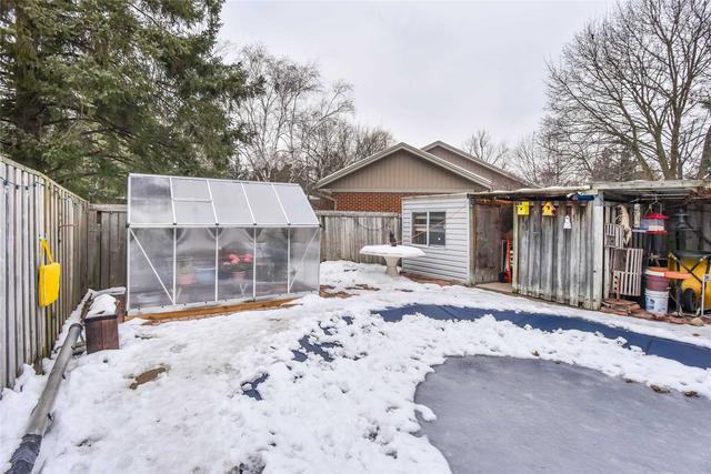 208 Eramosa Rd, House detached with 3 bedrooms, 3 bathrooms and 10 parking in Guelph ON | Image 5