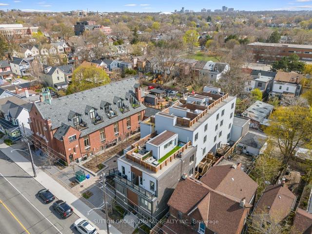 11 - 169 Jones Ave, Townhouse with 3 bedrooms, 3 bathrooms and 1 parking in Toronto ON | Image 24
