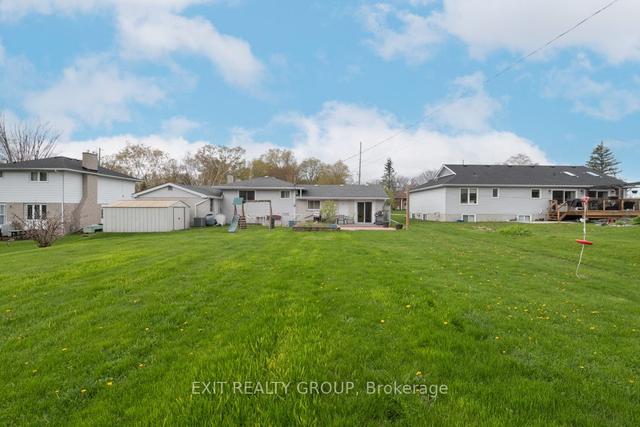 560 Whites Rd, House detached with 3 bedrooms, 1 bathrooms and 5.5 parking in Quinte West ON | Image 17