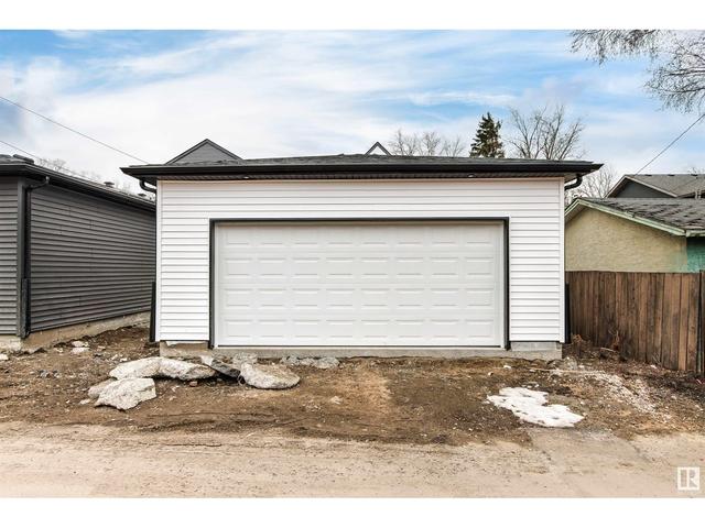 8550 79 Av Nw, House detached with 3 bedrooms, 2 bathrooms and 2 parking in Edmonton AB | Image 42