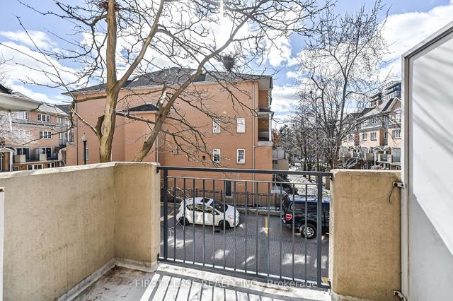1602 - 28 Sommerset Way, Townhouse with 2 bedrooms, 2 bathrooms and 1 parking in Toronto ON | Image 21