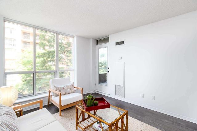 406 - 55 Harrison Garden Blvd, Condo with 1 bedrooms, 1 bathrooms and 1 parking in Toronto ON | Image 2