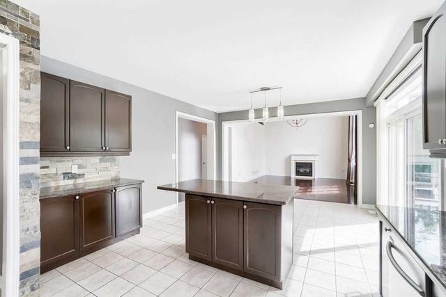 250 Admiral Dr, House detached with 4 bedrooms, 5 bathrooms and 4 parking in Oakville ON | Image 39