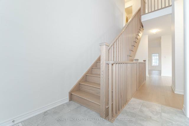 10 Abelia St, Condo with 2 bedrooms, 3 bathrooms and 4 parking in Brampton ON | Image 20