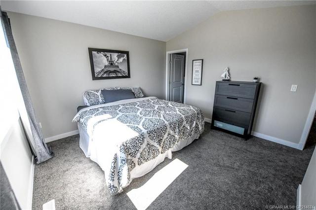 8410 101 Avenue, Home with 3 bedrooms, 2 bathrooms and 2 parking in Greenview No. 16 AB | Image 23