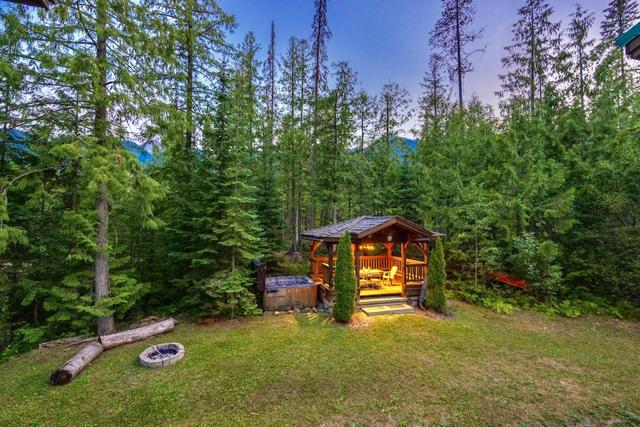 4516 Timberline Crescent, House detached with 5 bedrooms, 4 bathrooms and 4 parking in East Kootenay A BC | Image 11