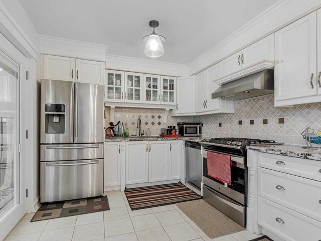 45 Warwick Ave, House detached with 3 bedrooms, 3 bathrooms and 3 parking in Ajax ON | Image 4