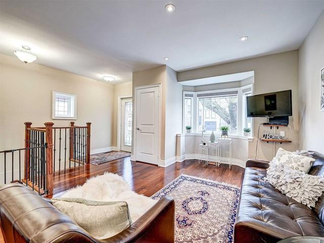 224 Belgravia Ave, House detached with 2 bedrooms, 2 bathrooms and 3 parking in Toronto ON | Image 17