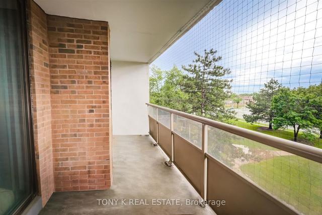 406 - 4 Kings Cross Rd, Condo with 2 bedrooms, 1 bathrooms and 1 parking in Brampton ON | Image 11