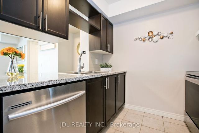 2706 - 60 Town Centre Crt, Condo with 1 bedrooms, 1 bathrooms and 1 parking in Toronto ON | Image 4