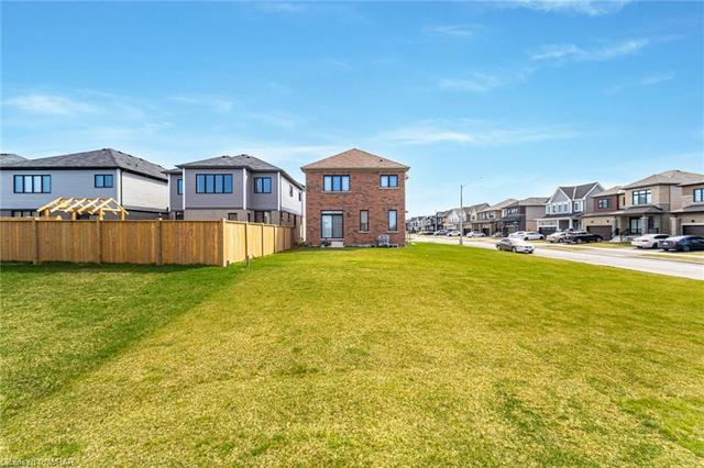 129 Explorer Way, House detached with 4 bedrooms, 2 bathrooms and 4 parking in Thorold ON | Image 37