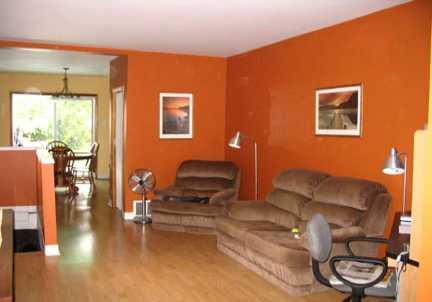 353 Leslie St, House detached with 3 bedrooms, 3 bathrooms and 3 parking in Oshawa ON | Image 3