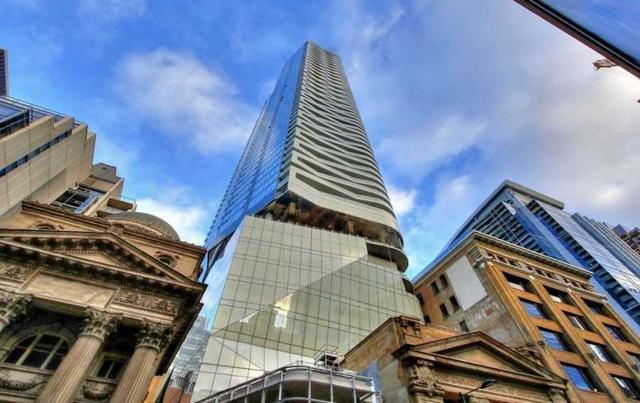3709 - 197 Yonge St, Condo with 2 bedrooms, 2 bathrooms and 1 parking in Toronto ON | Image 1