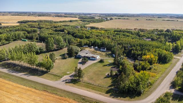 51 Aspen Crescent, House detached with 4 bedrooms, 3 bathrooms and null parking in Vermilion River County AB | Image 42