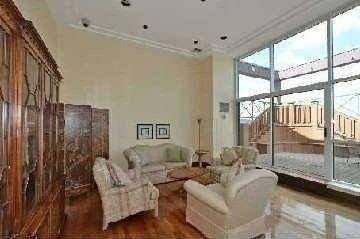 505 - 102 Bloor St W, Condo with 0 bedrooms, 1 bathrooms and 0 parking in Toronto ON | Image 5
