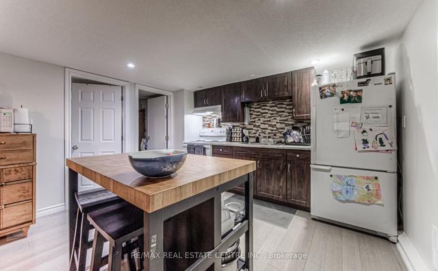 67 Arkell Rd E, House detached with 3 bedrooms, 2 bathrooms and 9 parking in Guelph ON | Image 18