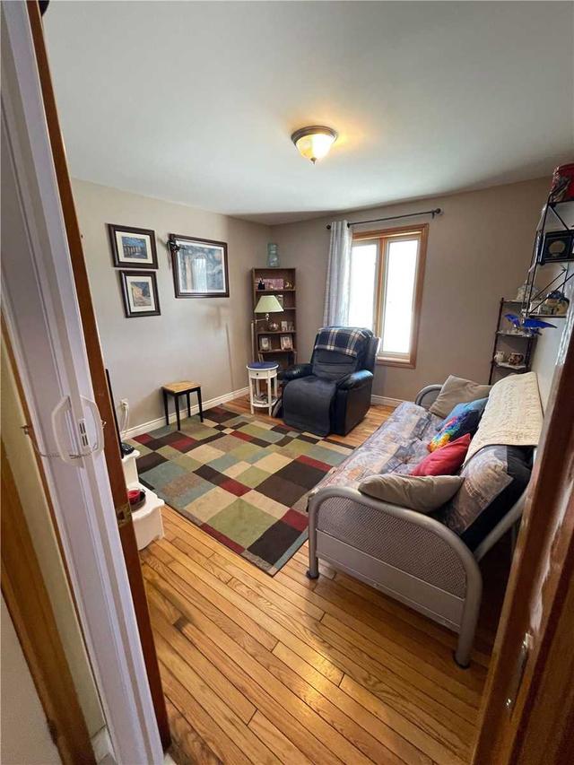 10075 Willoughby Dr, House detached with 3 bedrooms, 2 bathrooms and 8 parking in Niagara Falls ON | Image 2