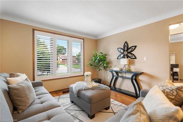 22 Via Dell Monte Drive, House detached with 3 bedrooms, 2 bathrooms and 5 parking in St. Catharines ON | Image 23