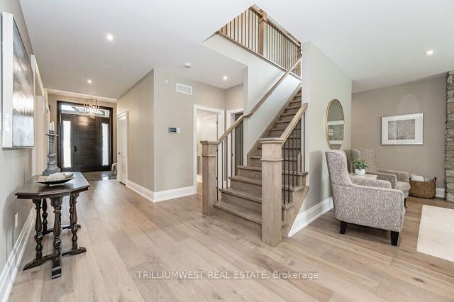 9 Knevitt Pl, House detached with 4 bedrooms, 5 bathrooms and 6 parking in Guelph ON | Image 9