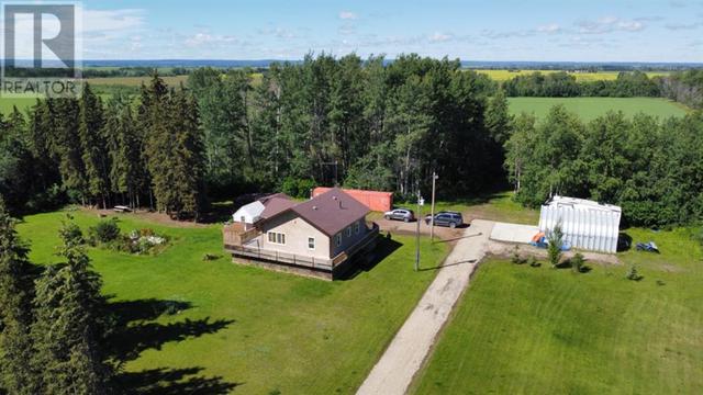904080 Range Road 225, House detached with 3 bedrooms, 2 bathrooms and 10 parking in Northern Lights County AB | Card Image
