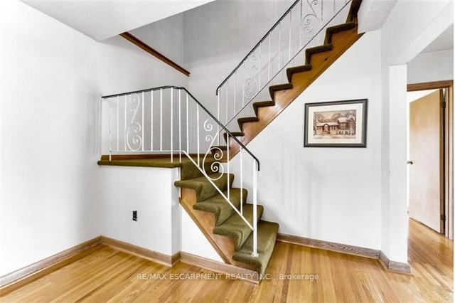 40 West 22nd St, House detached with 4 bedrooms, 3 bathrooms and 4 parking in Hamilton ON | Image 8