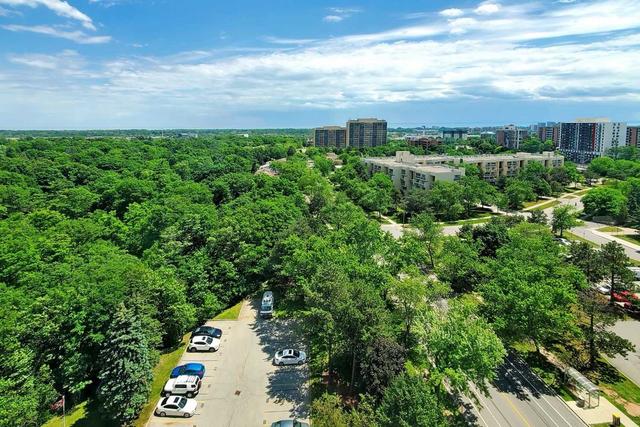 1403 - 1359 White Oaks Blvd, Condo with 3 bedrooms, 2 bathrooms and 1 parking in Oakville ON | Image 29