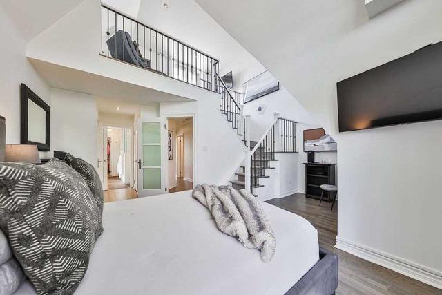 305 Randall St, House attached with 2 bedrooms, 4 bathrooms and 3 parking in Oakville ON | Image 15