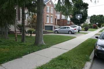 547 Melrose Ave N, House detached with 3 bedrooms, 1 bathrooms and 8 parking in Toronto ON | Image 3