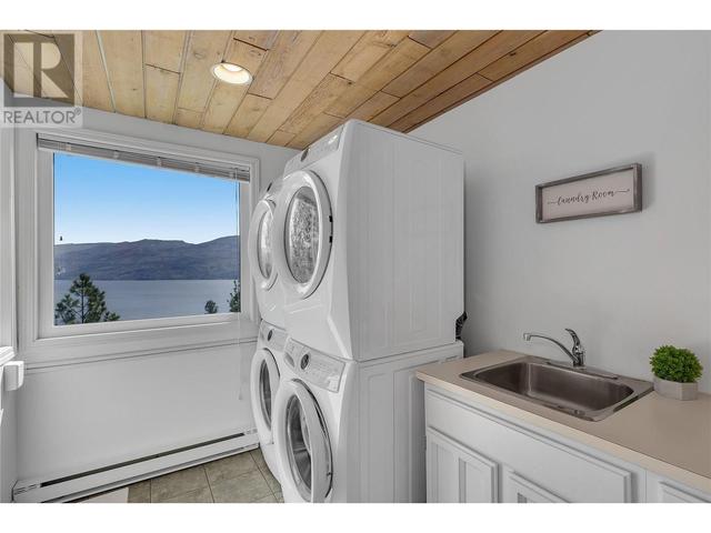 3943 Trepanier Heights Place, House detached with 5 bedrooms, 2 bathrooms and 8 parking in Peachland BC | Image 44