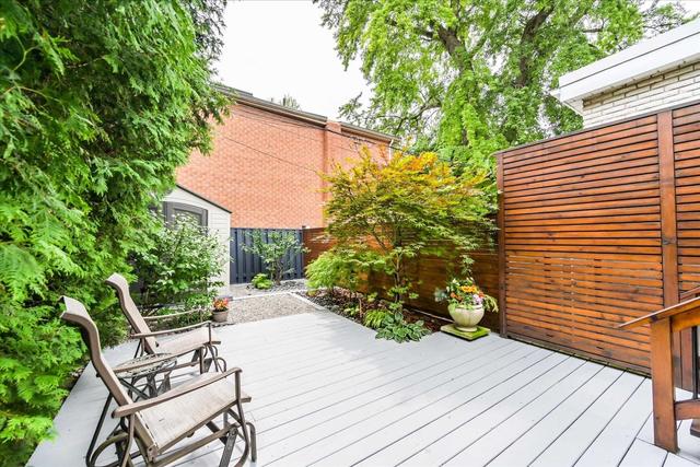 61 Aldwych Ave, House detached with 3 bedrooms, 3 bathrooms and 1 parking in Toronto ON | Image 20