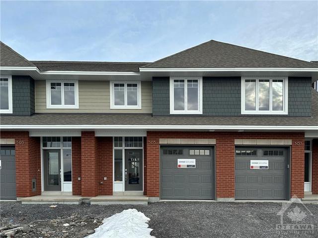 505 Hitzlay Terrace, Townhouse with 3 bedrooms, 3 bathrooms and 2 parking in Ottawa ON | Card Image