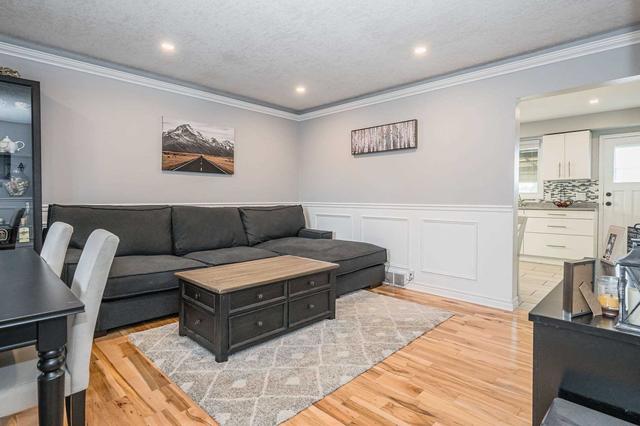 202 Pinedale Dr, House semidetached with 3 bedrooms, 2 bathrooms and 3 parking in Kitchener ON | Image 19