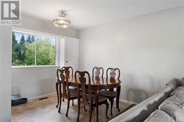 1841 Robb Ave, House detached with 4 bedrooms, 2 bathrooms and 3 parking in Comox BC | Image 9