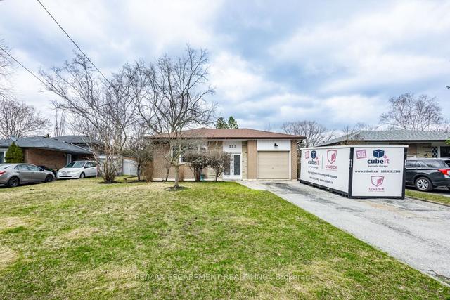 227 Parlette Ave, House detached with 3 bedrooms, 2 bathrooms and 5 parking in Toronto ON | Image 1
