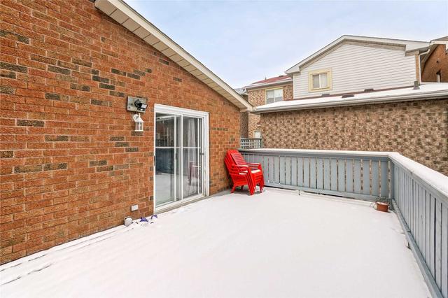 29 Poppy Bloom Ave, House detached with 3 bedrooms, 4 bathrooms and 5 parking in Brampton ON | Image 32