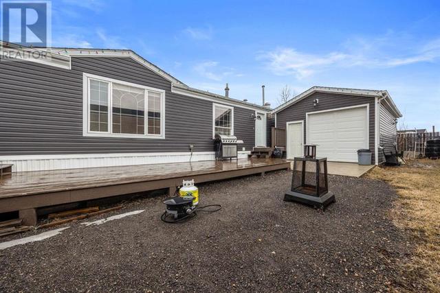 205 Cree Road, House other with 3 bedrooms, 2 bathrooms and 4 parking in Wood Buffalo AB | Image 3