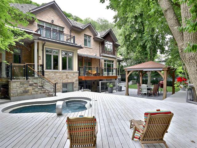 71 Plymbridge Rd, House detached with 5 bedrooms, 9 bathrooms and 4 parking in Toronto ON | Image 17
