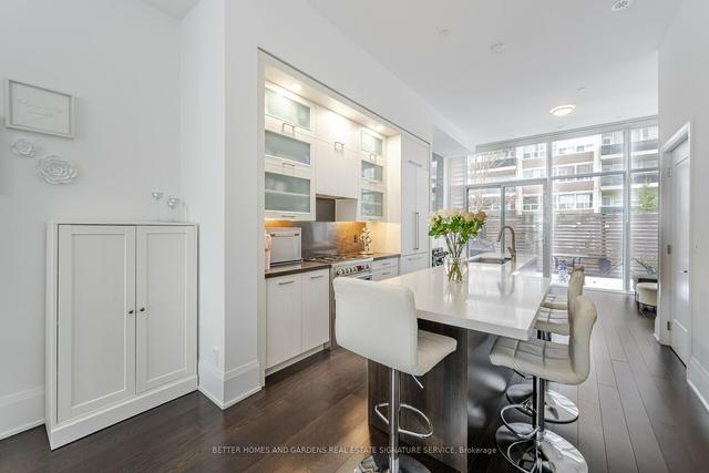 th05 - 101 Erskine Ave, Townhouse with 3 bedrooms, 4 bathrooms and 2 parking in Toronto ON | Image 34