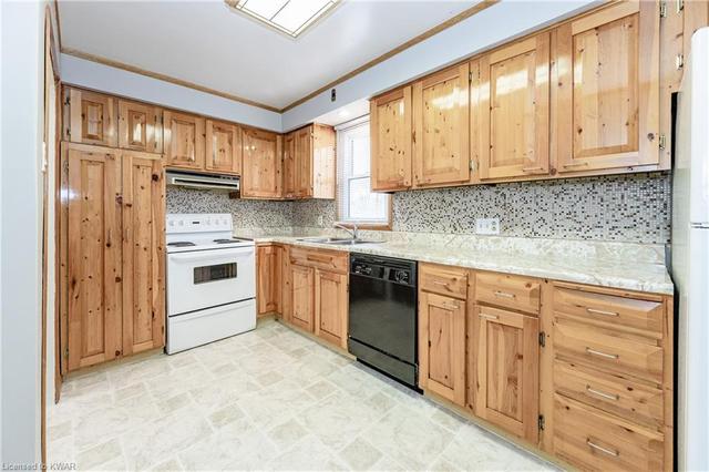 371 Ottawa Street S, House detached with 3 bedrooms, 2 bathrooms and 4 parking in Kitchener ON | Image 7