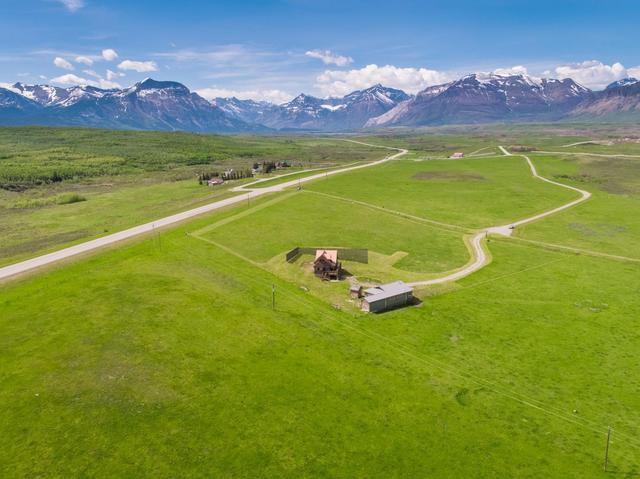 22 Angel Drive, House detached with 2 bedrooms, 1 bathrooms and 12 parking in Cardston County AB | Image 4