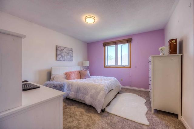47 Kerr Shaver Terr, House detached with 3 bedrooms, 3 bathrooms and 6 parking in Brantford ON | Image 15