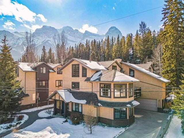 2 - 125 Rundle Crescent, Home with 3 bedrooms, 2 bathrooms and 2 parking in Canmore AB | Image 1