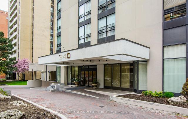 801 - 240 Heath St W, Condo with 2 bedrooms, 2 bathrooms and 2 parking in Toronto ON | Image 12