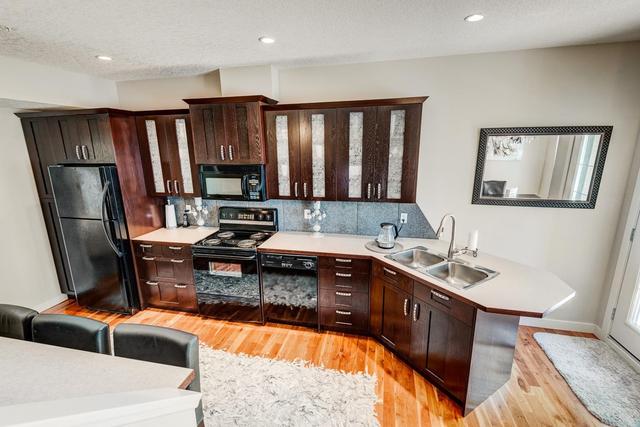 1305 7 Street Sw, Home with 2 bedrooms, 2 bathrooms and 2 parking in Calgary AB | Image 21
